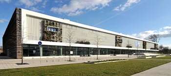 Pressemitteilung: Bachelor Messe Hamburg am 05. Dezember. Der Eingang der edel-optics.de ARENA.