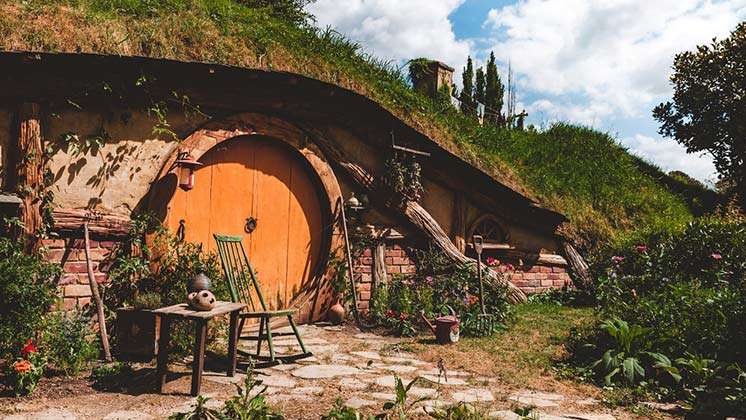 Sprachreisen Neuseeland Ausschnitt des Hobbit-Hauses in Neuseeland.