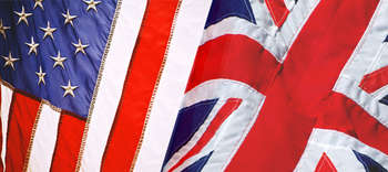 Anglistik Ausschnitt einer amerikanischen und britischen Flagge.